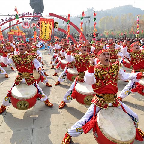 Longgang Xinggu Drum Troupe